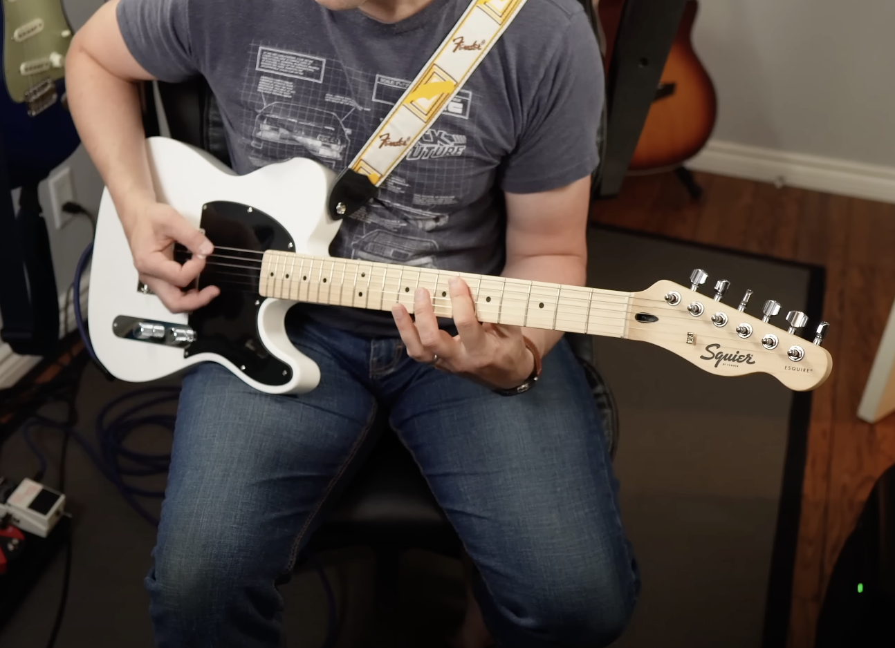 the Squier Sonic Esquire — Landon Media Inc.